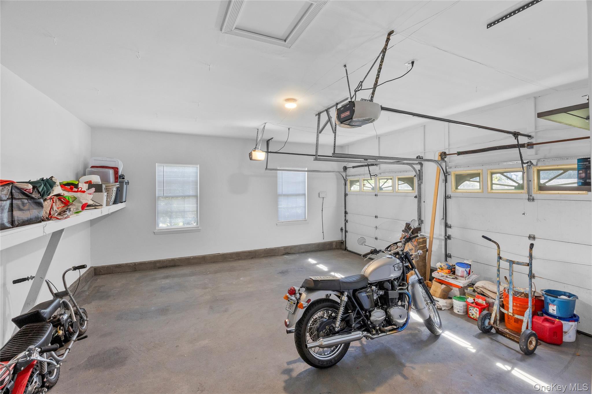 34 Varsity Boulevard – For Sale photo 40