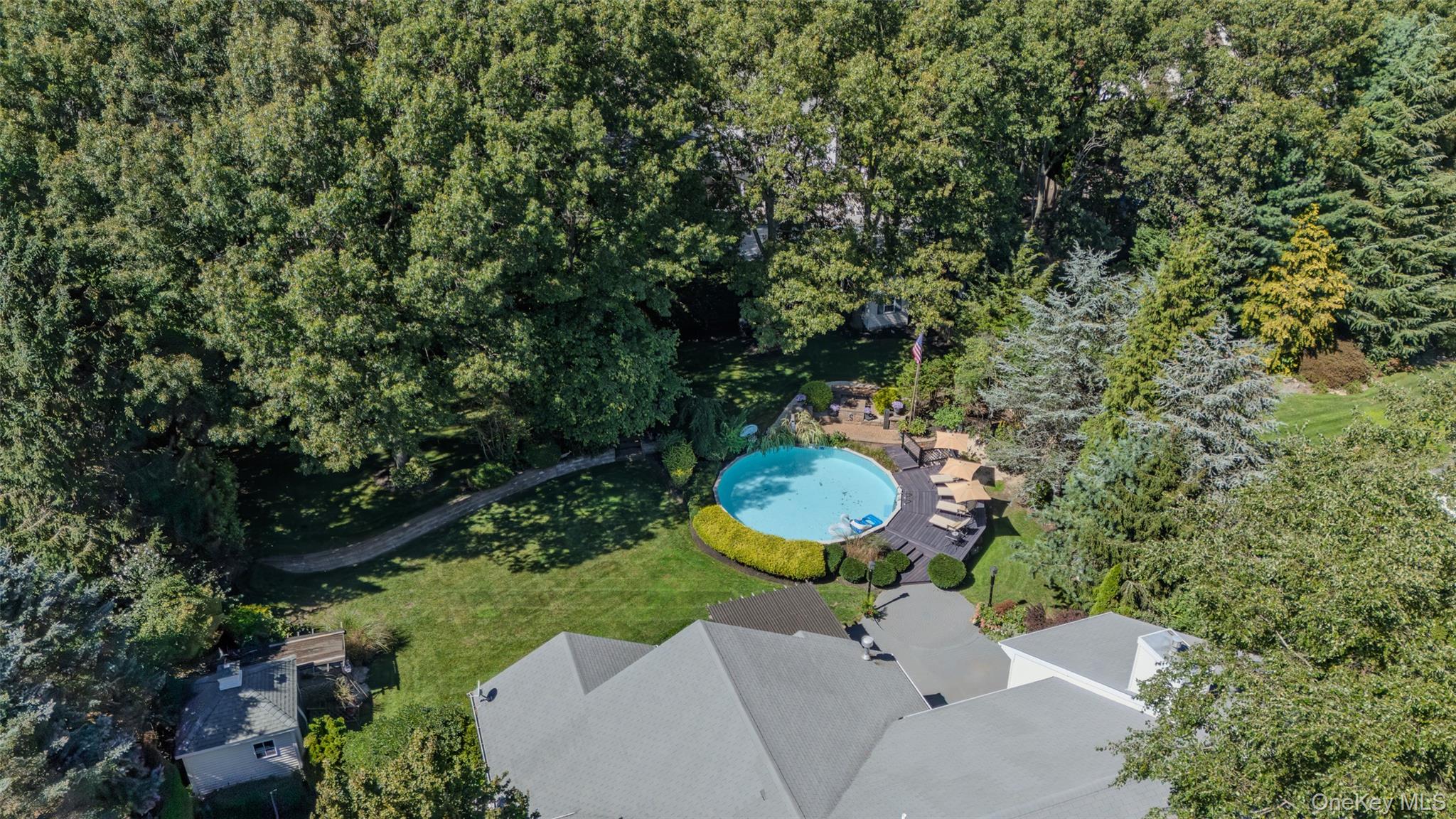 34 Varsity Boulevard – For Sale photo 48