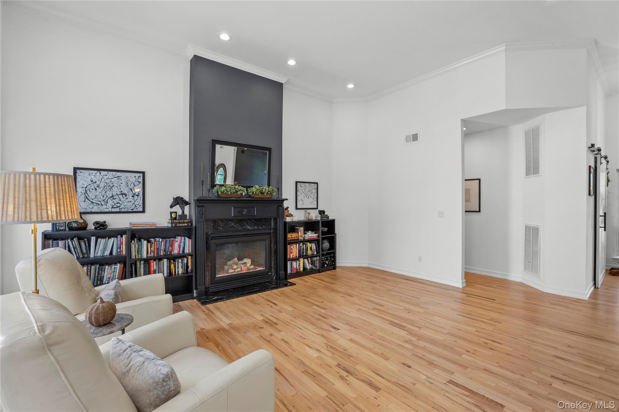 34 Varsity Boulevard – For Sale photo 15