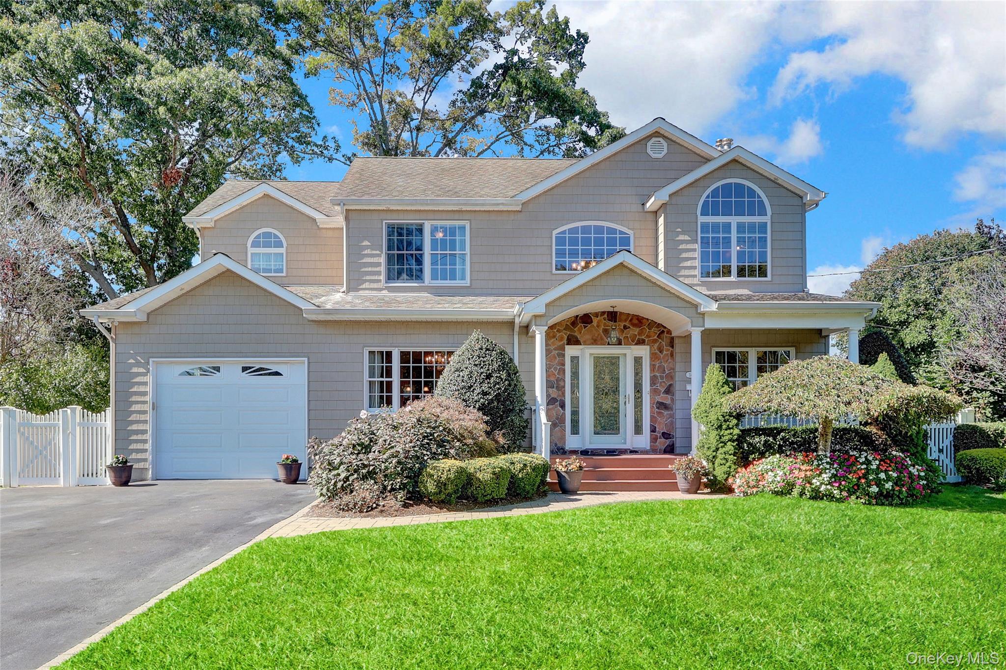 1456 Pine Acres Boulevard – For Sale