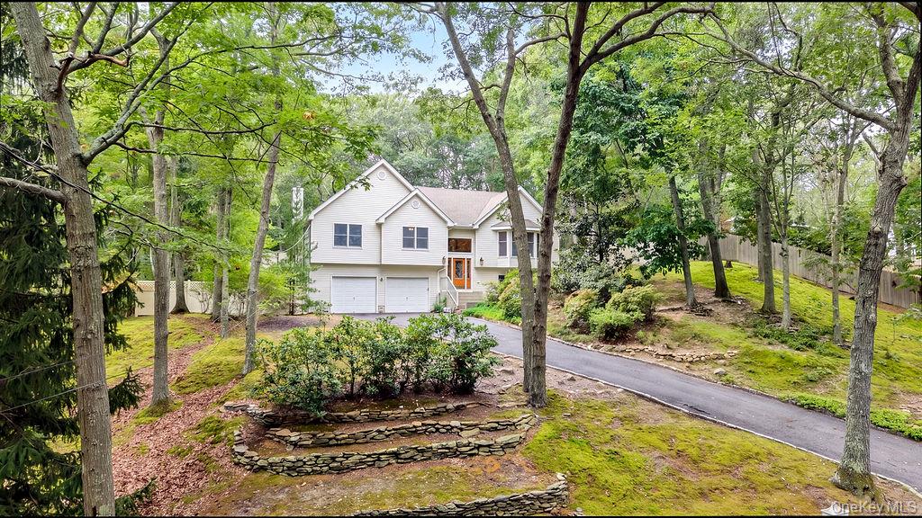 247 Dogwood Drive – For Sale photo 2