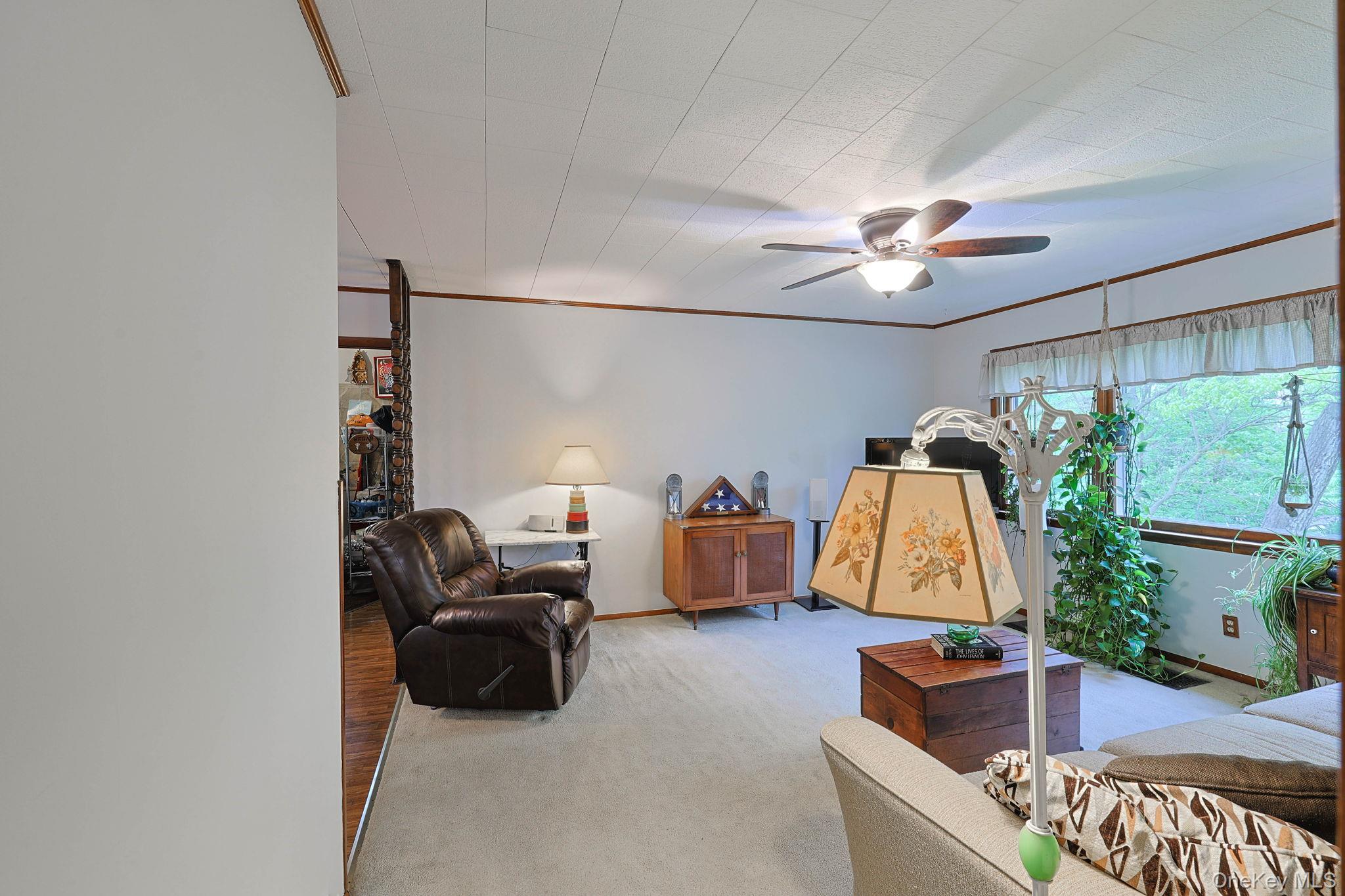 10 Woodycrest Trail – For Sale photo 12