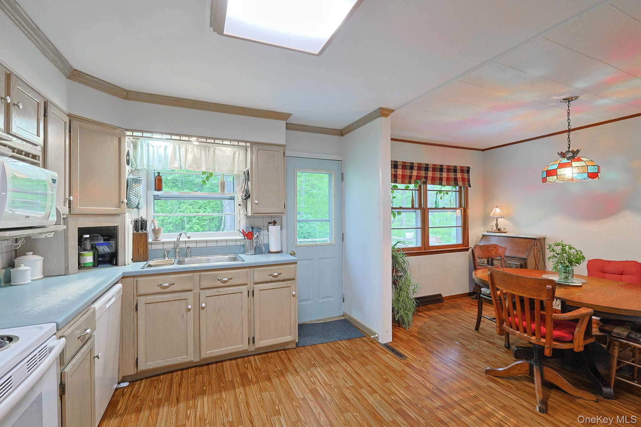 10 Woodycrest Trail – For Sale photo 18
