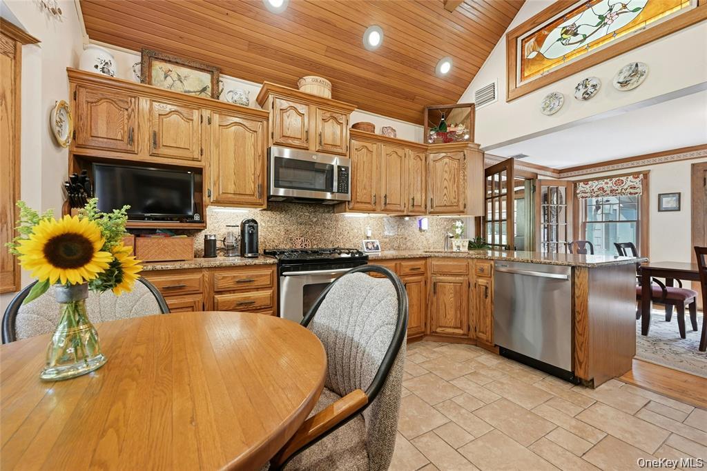 2064 N Country Road – For Sale photo 17