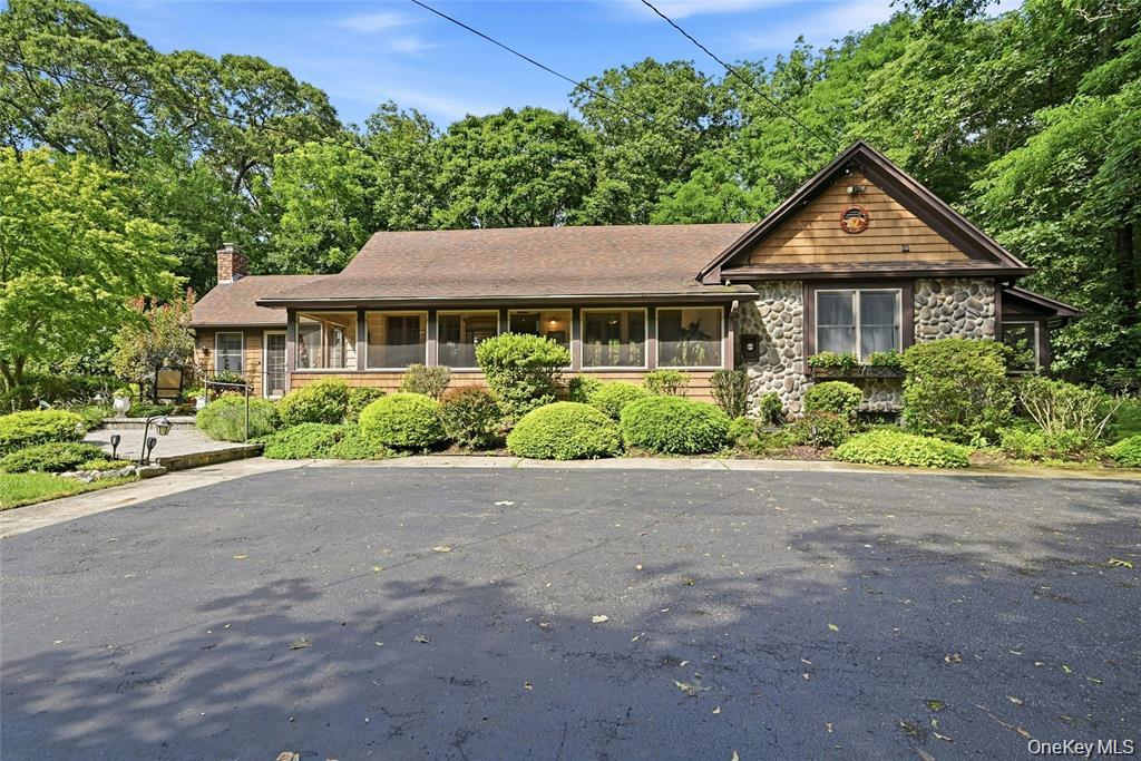 2064 N Country Road – For Sale photo 2