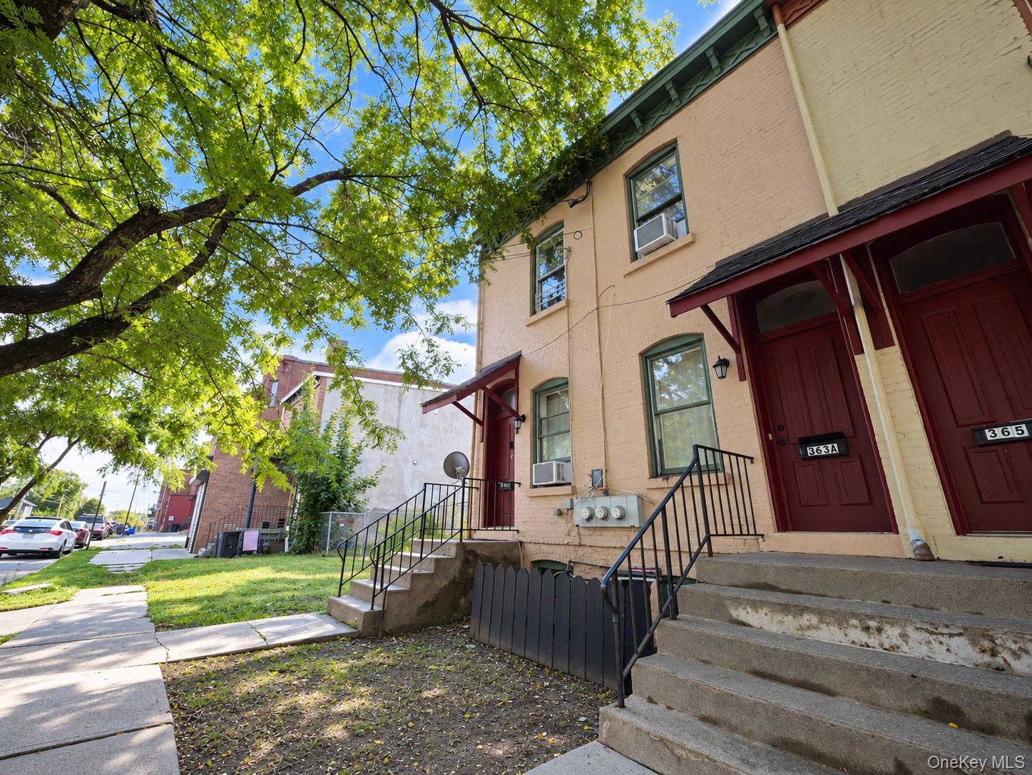 363 Liberty Street – For Sale photo 2