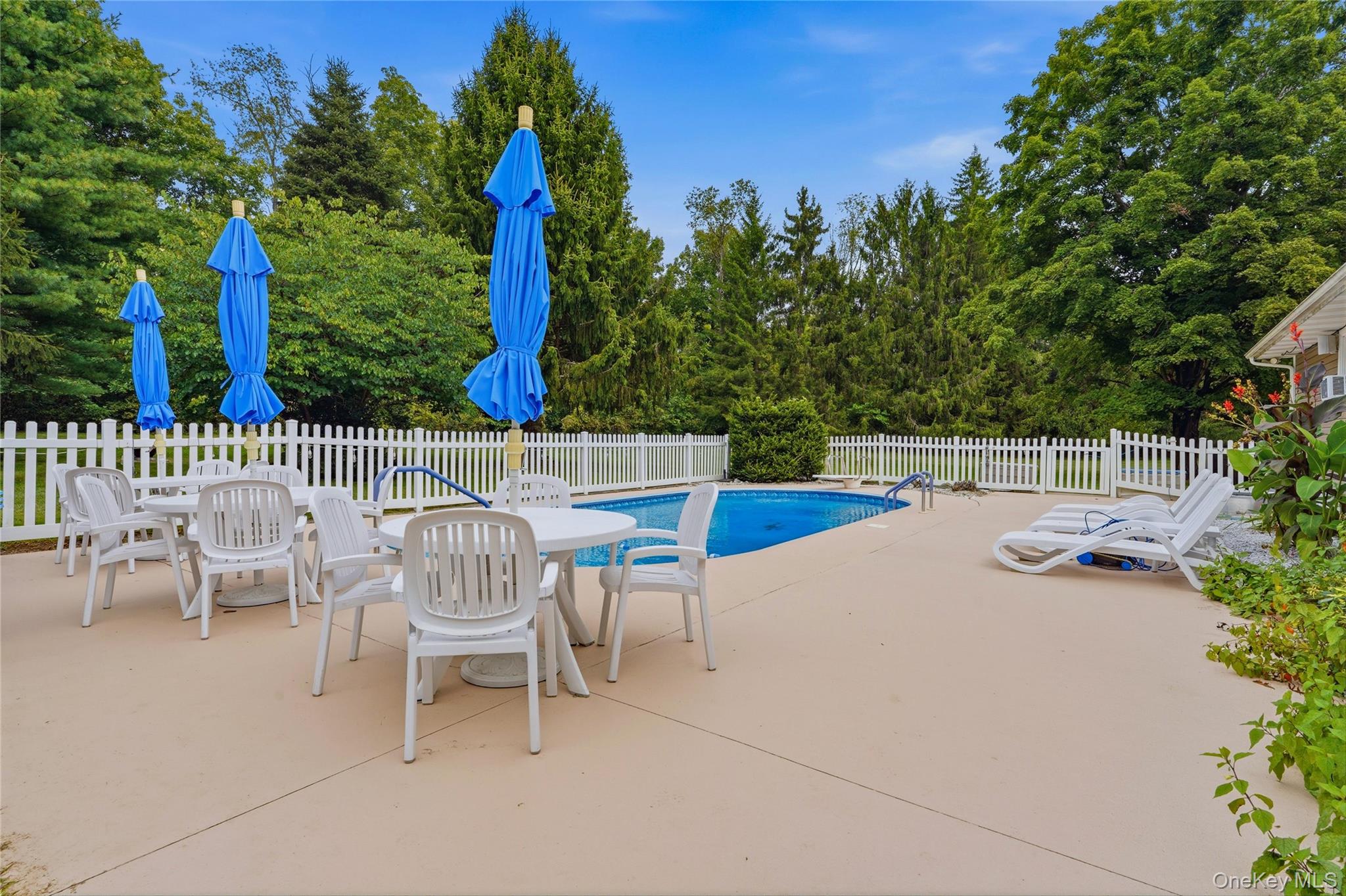 27 Bobolink Lane – For Sale photo 27