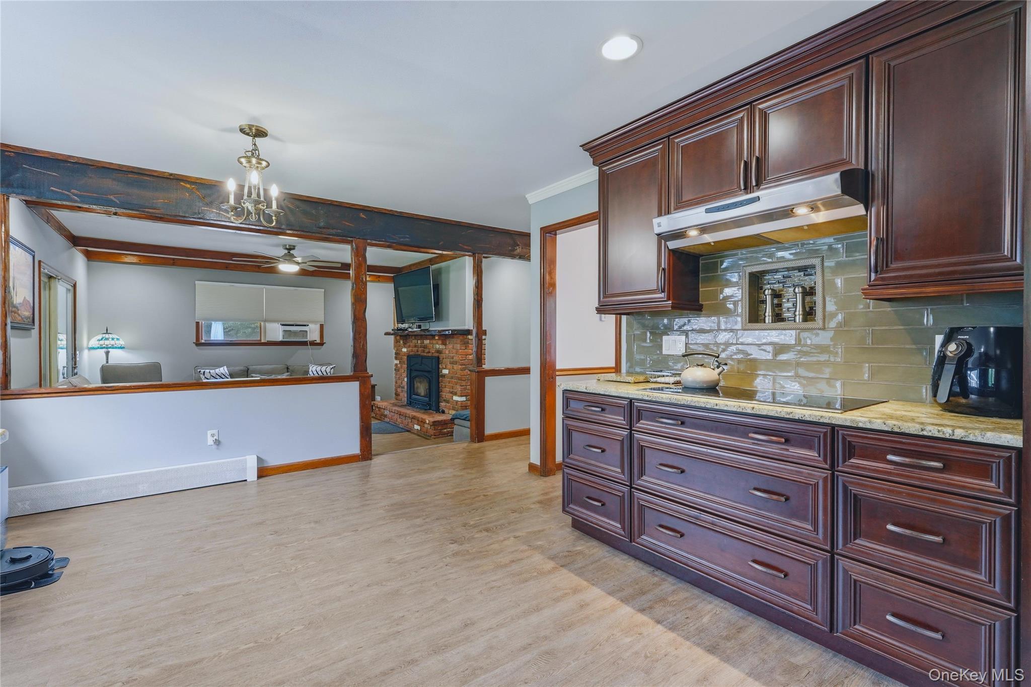 27 Bobolink Lane – For Sale photo 11