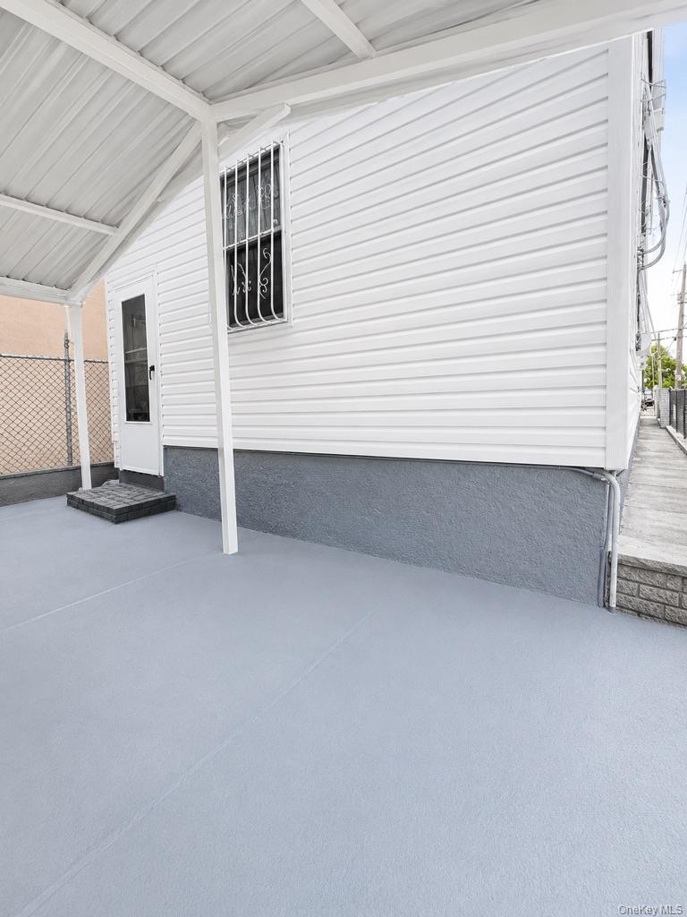 12720 95th Avenue – For Sale photo 4