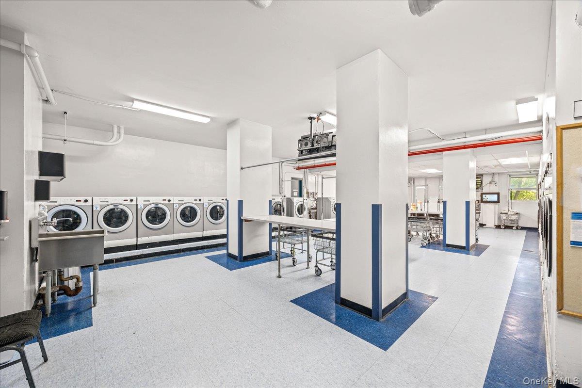 555 Kappock Street, Unit 7E photo 30