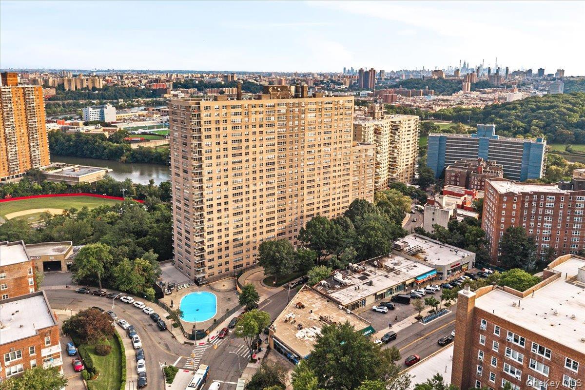 555 Kappock Street, Unit 7E photo 3