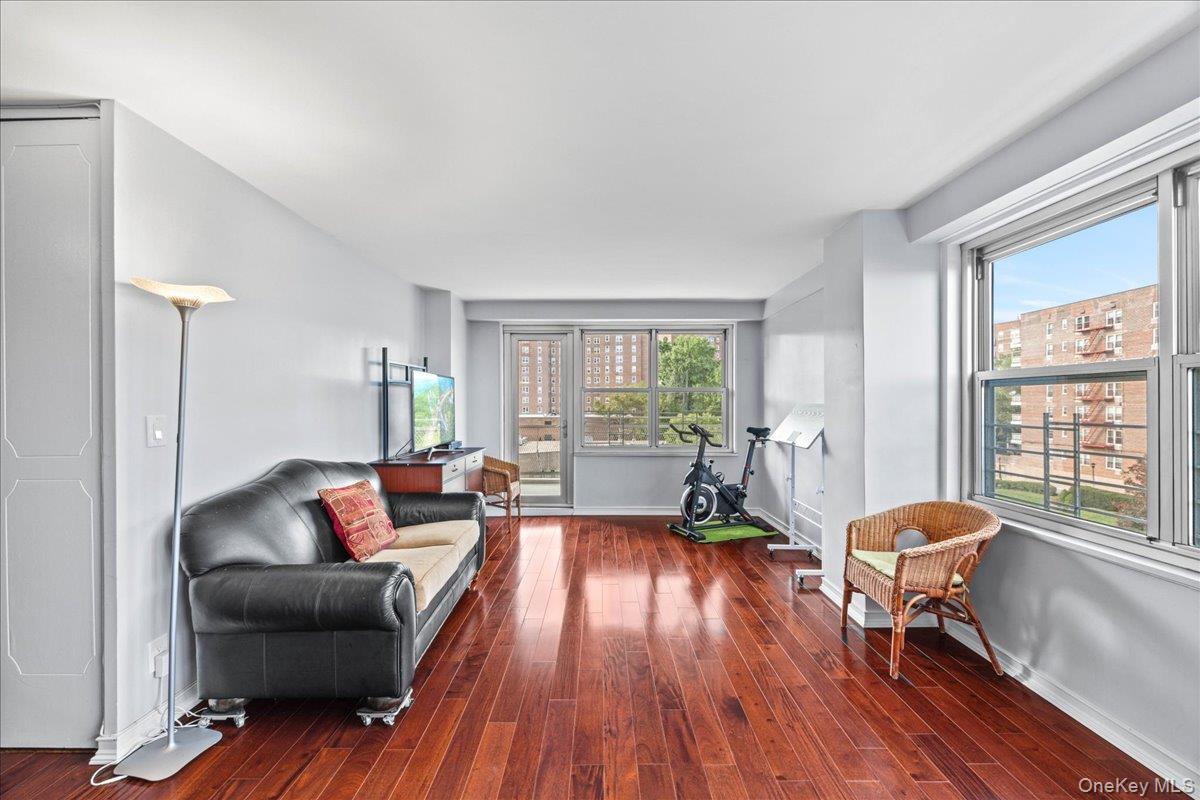 555 Kappock Street, Unit 7E photo 13