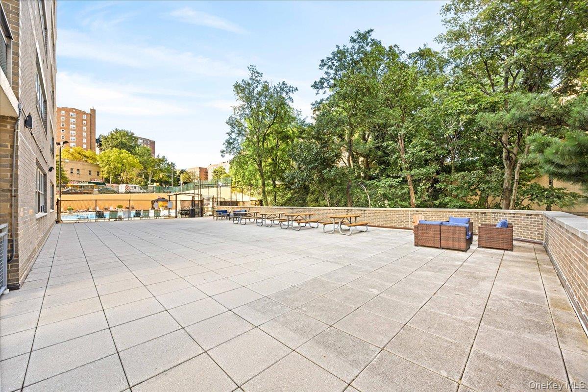 555 Kappock Street, Unit 7E photo 35