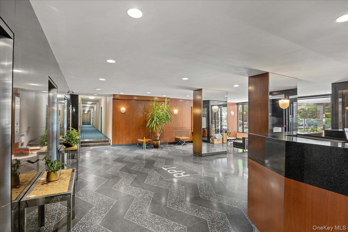 555 Kappock Street, Unit 7E photo 7