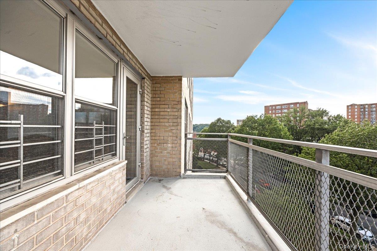 555 Kappock Street, Unit 7E photo 29