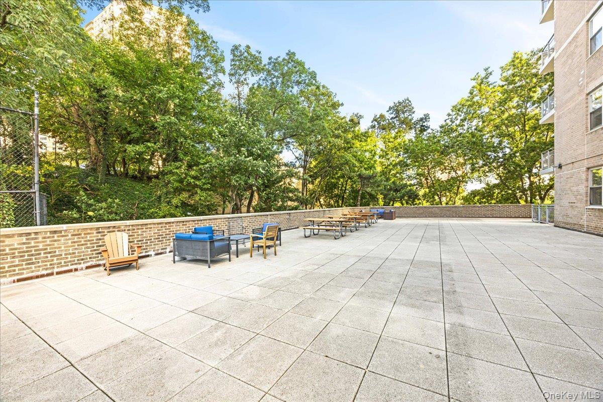 555 Kappock Street, Unit 7E photo 37