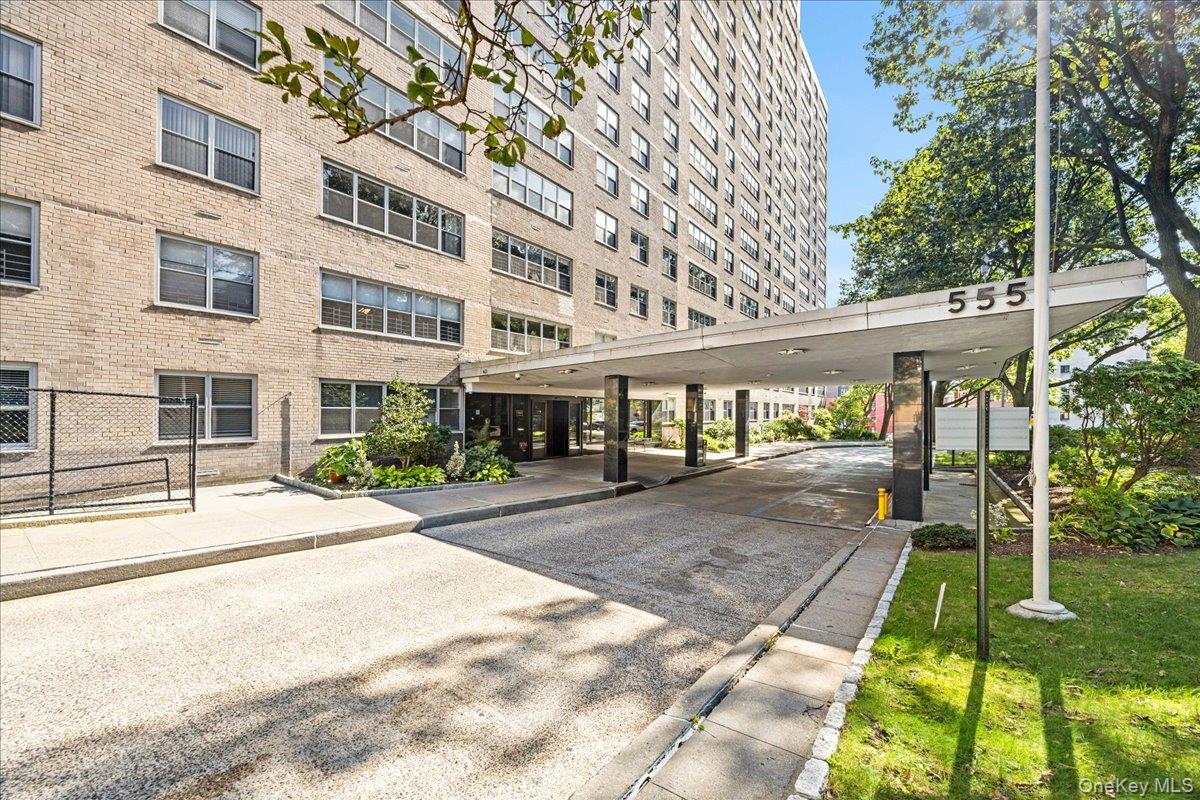 555 Kappock Street, Unit 7E photo 5