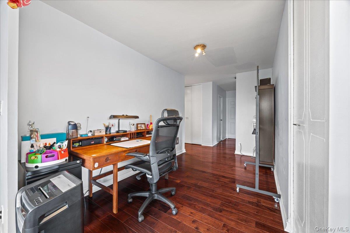 555 Kappock Street, Unit 7E photo 20