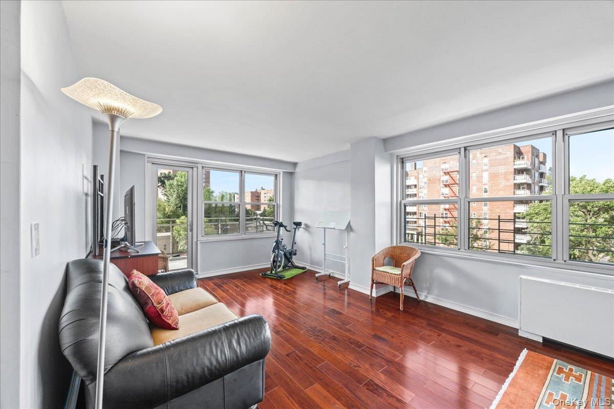 555 Kappock Street, Unit 7E photo 15