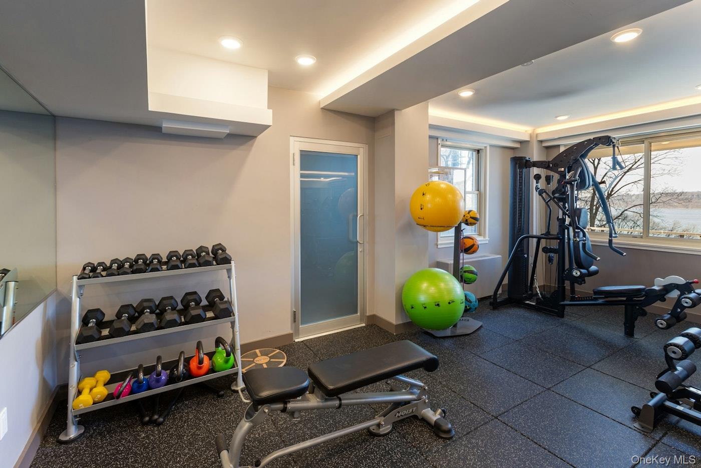 2621 Palisade Avenue, Unit 1C photo 27