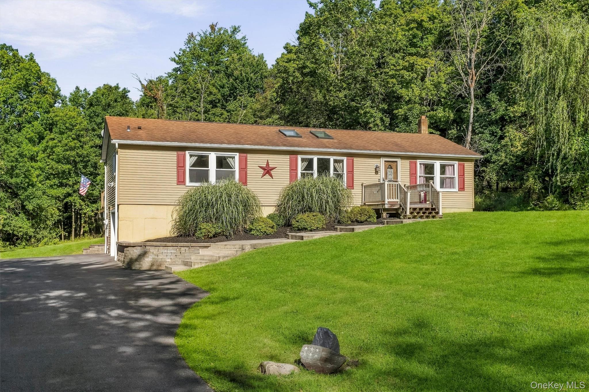 97 Heselton Drive – For Sale photo 2