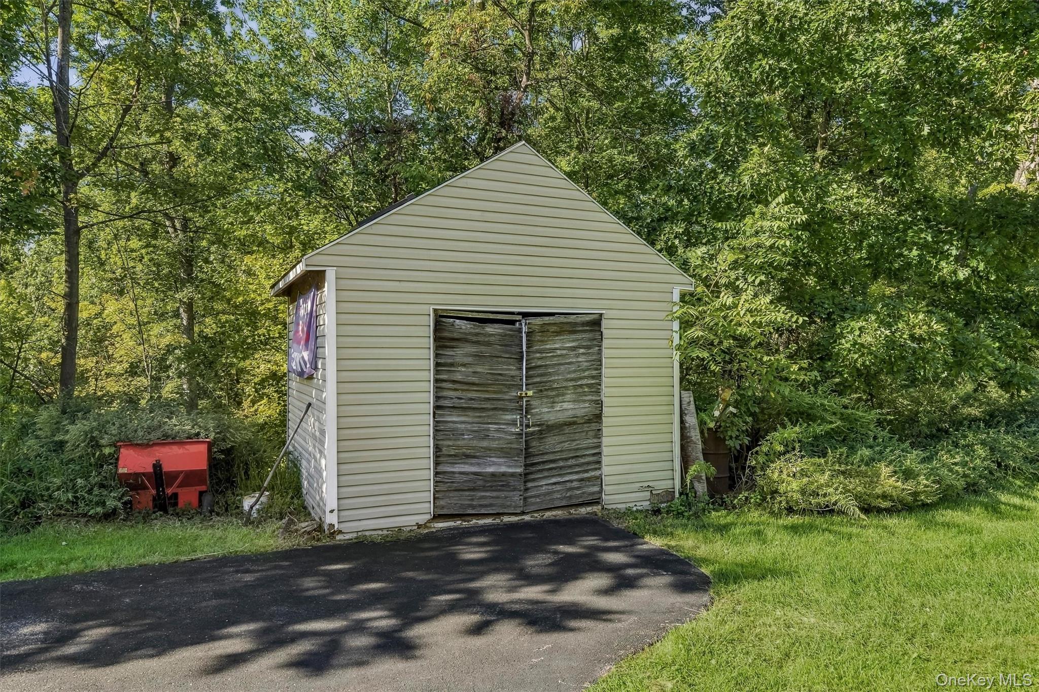 97 Heselton Drive – For Sale photo 36
