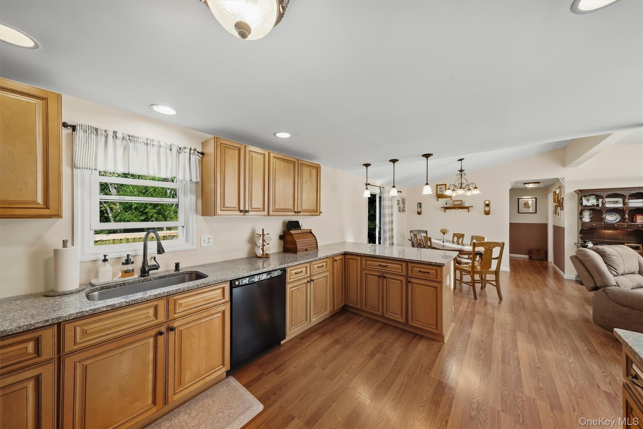 97 Heselton Drive – For Sale photo 16