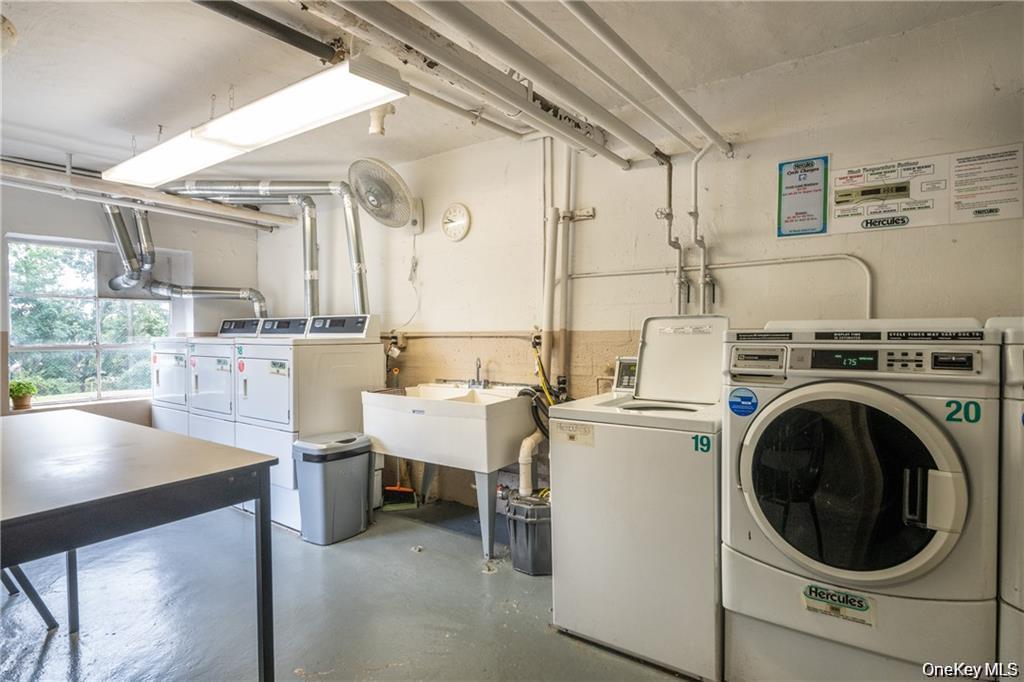 25 Shady Glen Court, Unit 3B photo 17