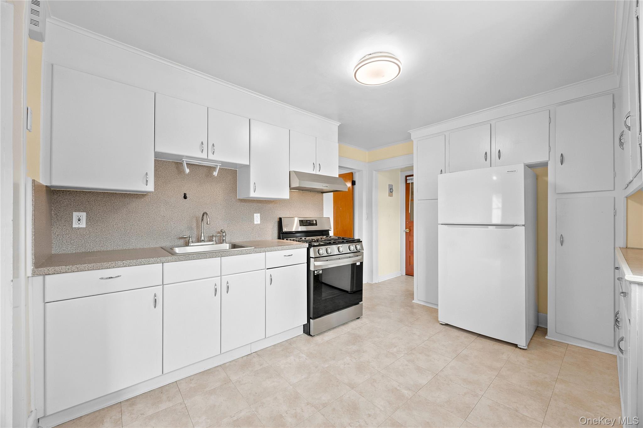 34 Terrace Avenue – For Sale photo 18