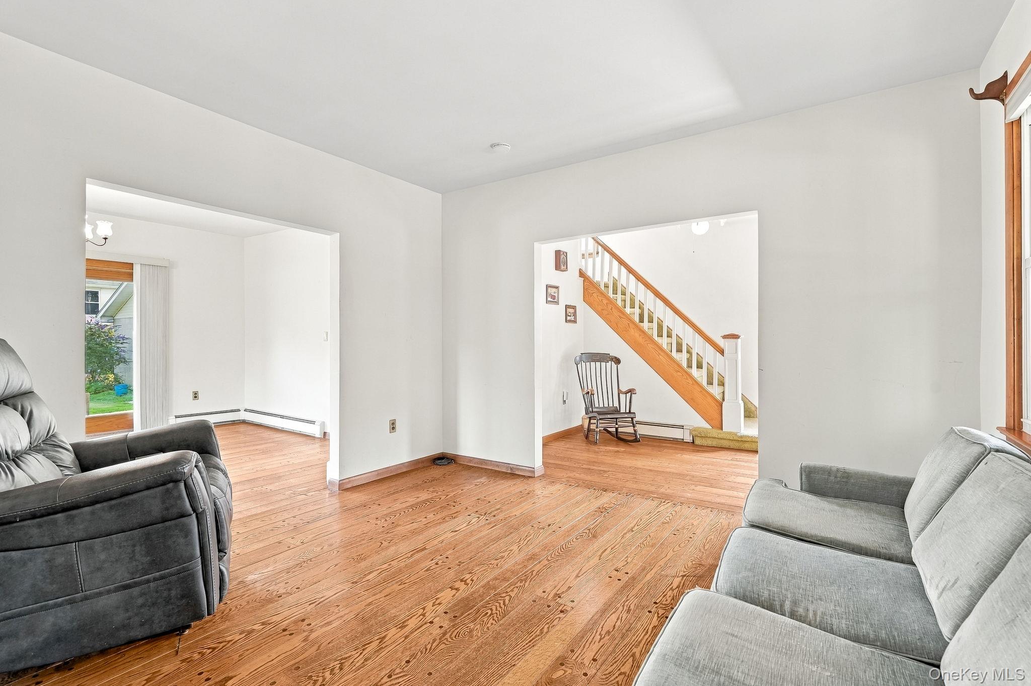 8 Lancaster Avenue – For Sale photo 7