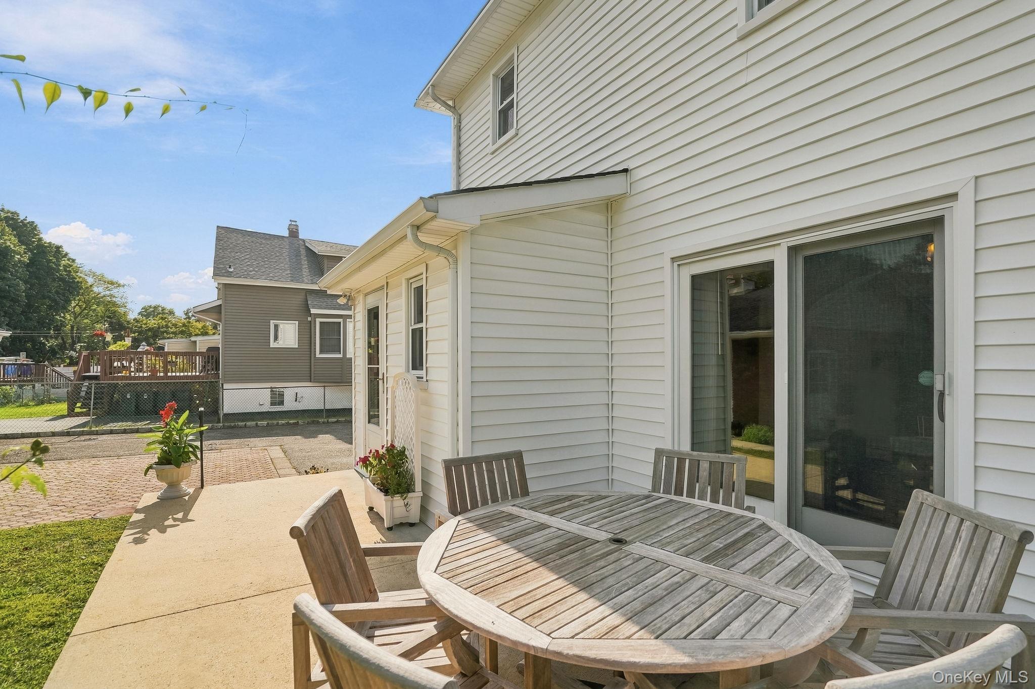 8 Lancaster Avenue – For Sale photo 28