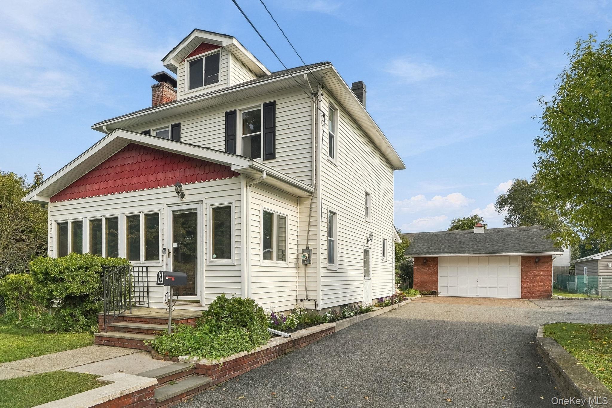 8 Lancaster Avenue – For Sale photo 3