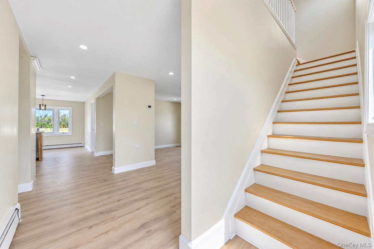 891 S Bay Street – For Sale photo 4