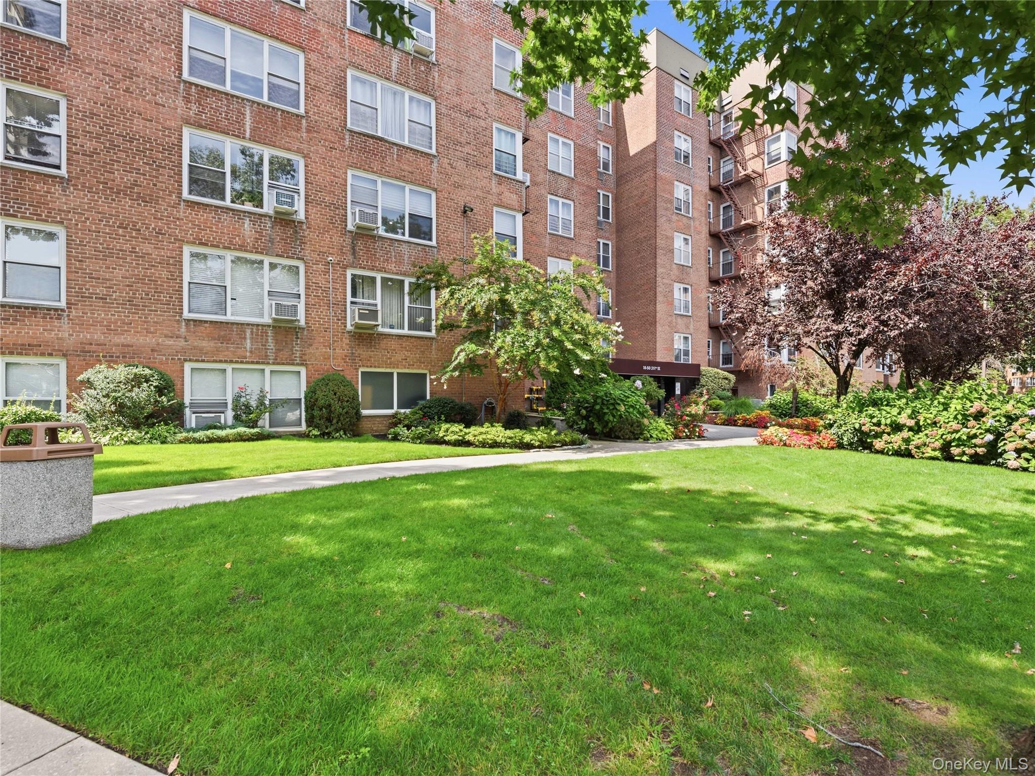 1850 211th Street, Unit 1J photo 27