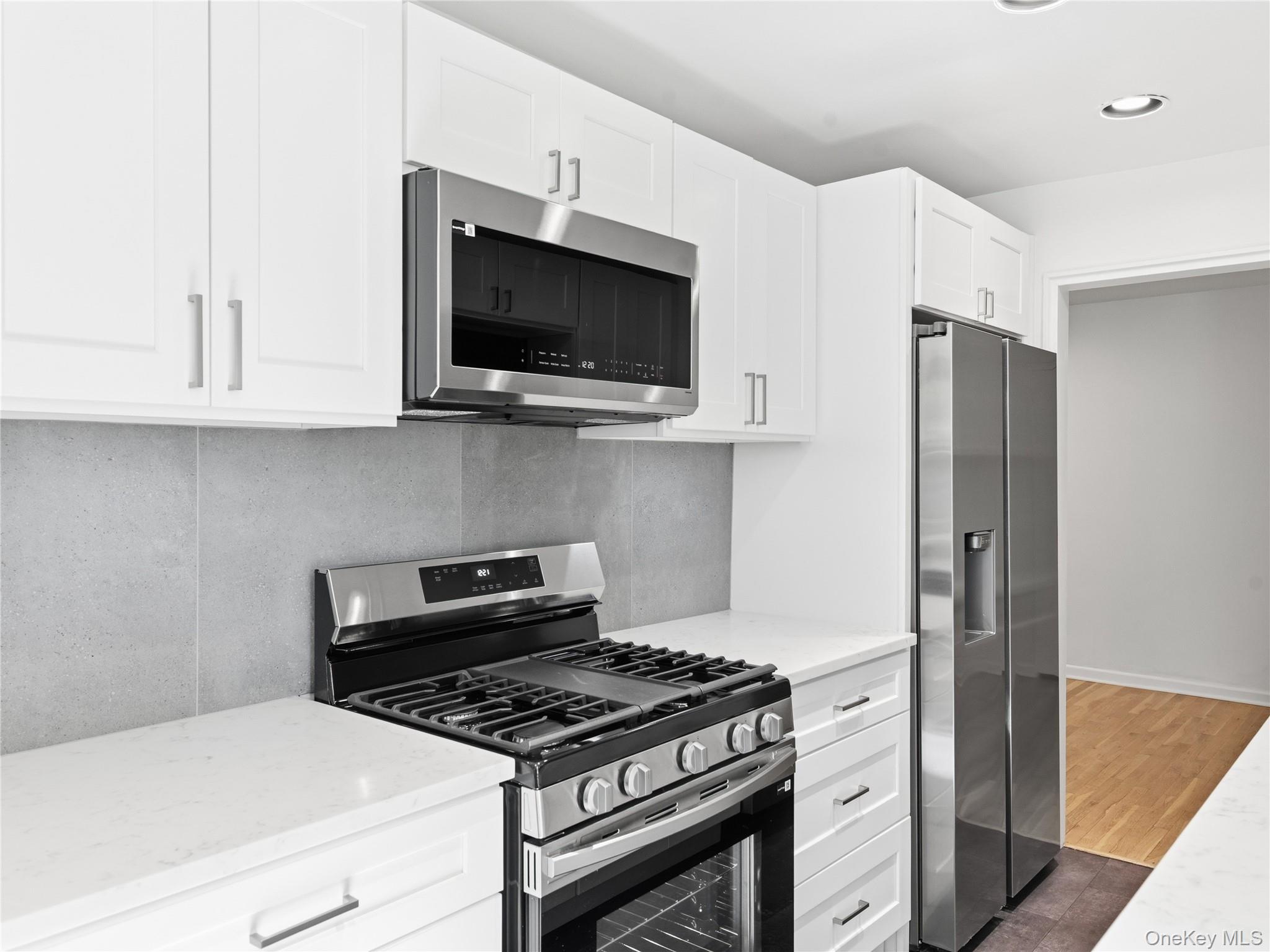 1850 211th Street, Unit 1J photo 34