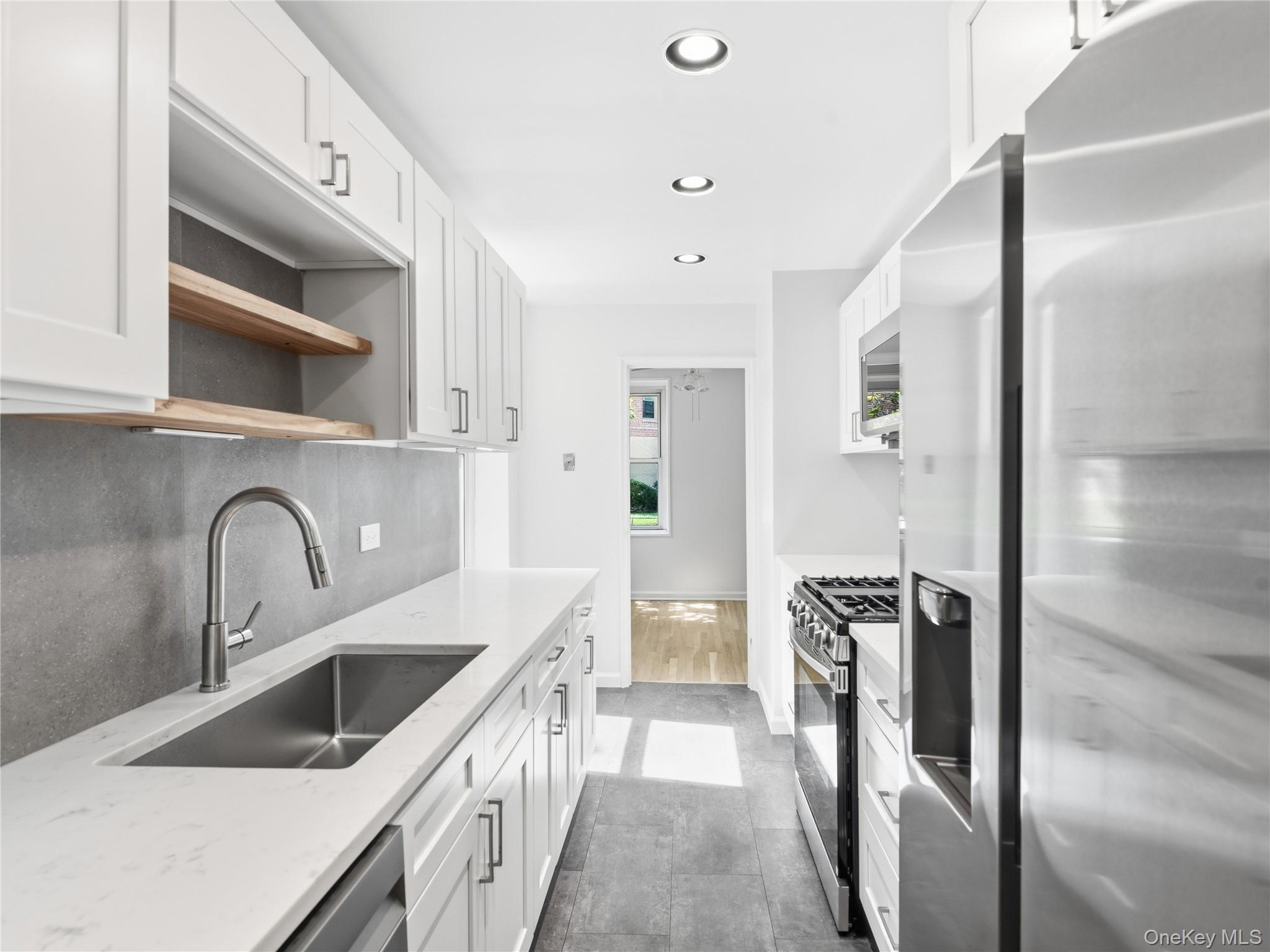 1850 211th Street, Unit 1J photo 33