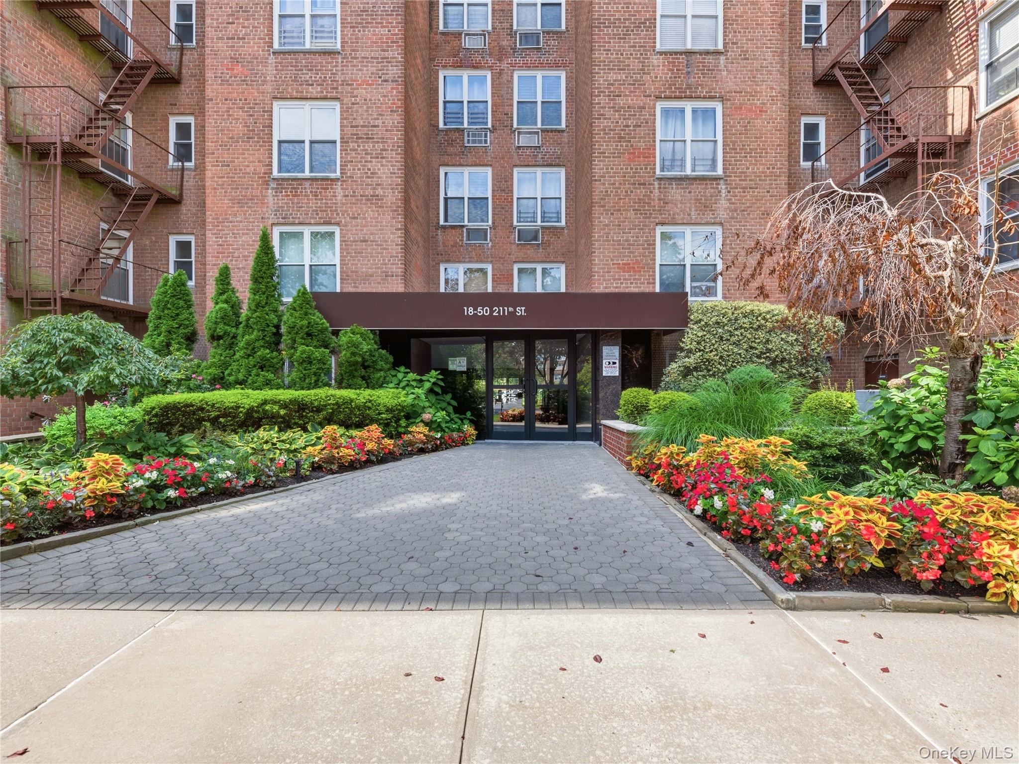 1850 211th Street, Unit 1J photo 22