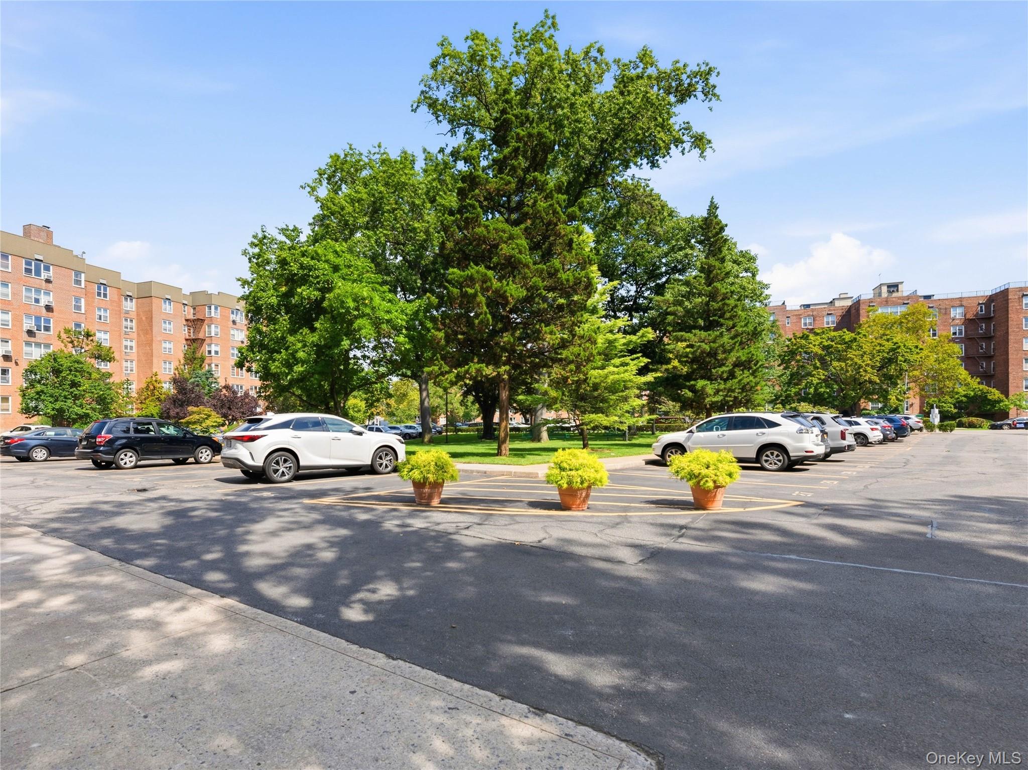 1850 211th Street, Unit 1J photo 25