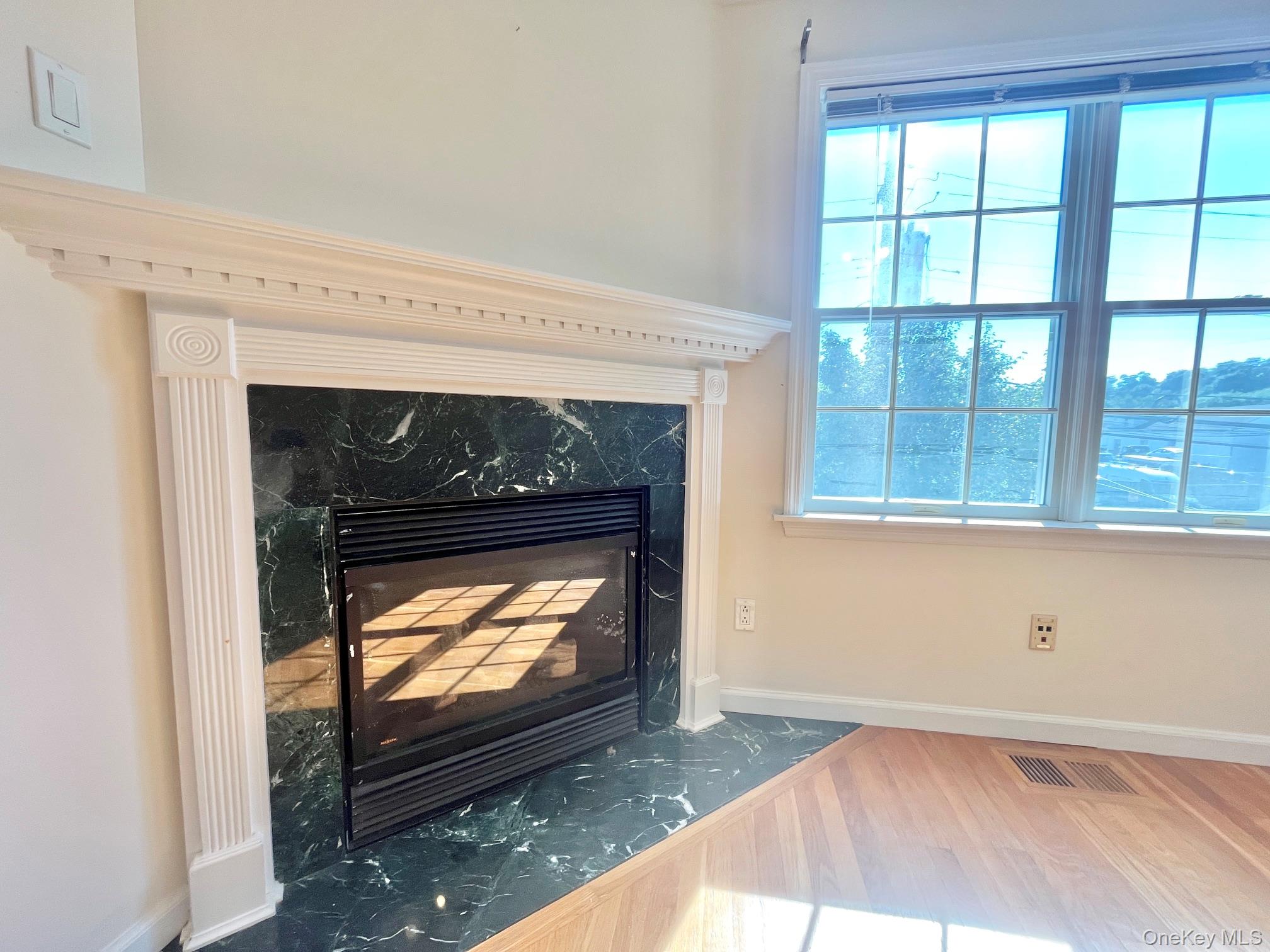 153 Montgomery Avenue, Unit B photo 5
