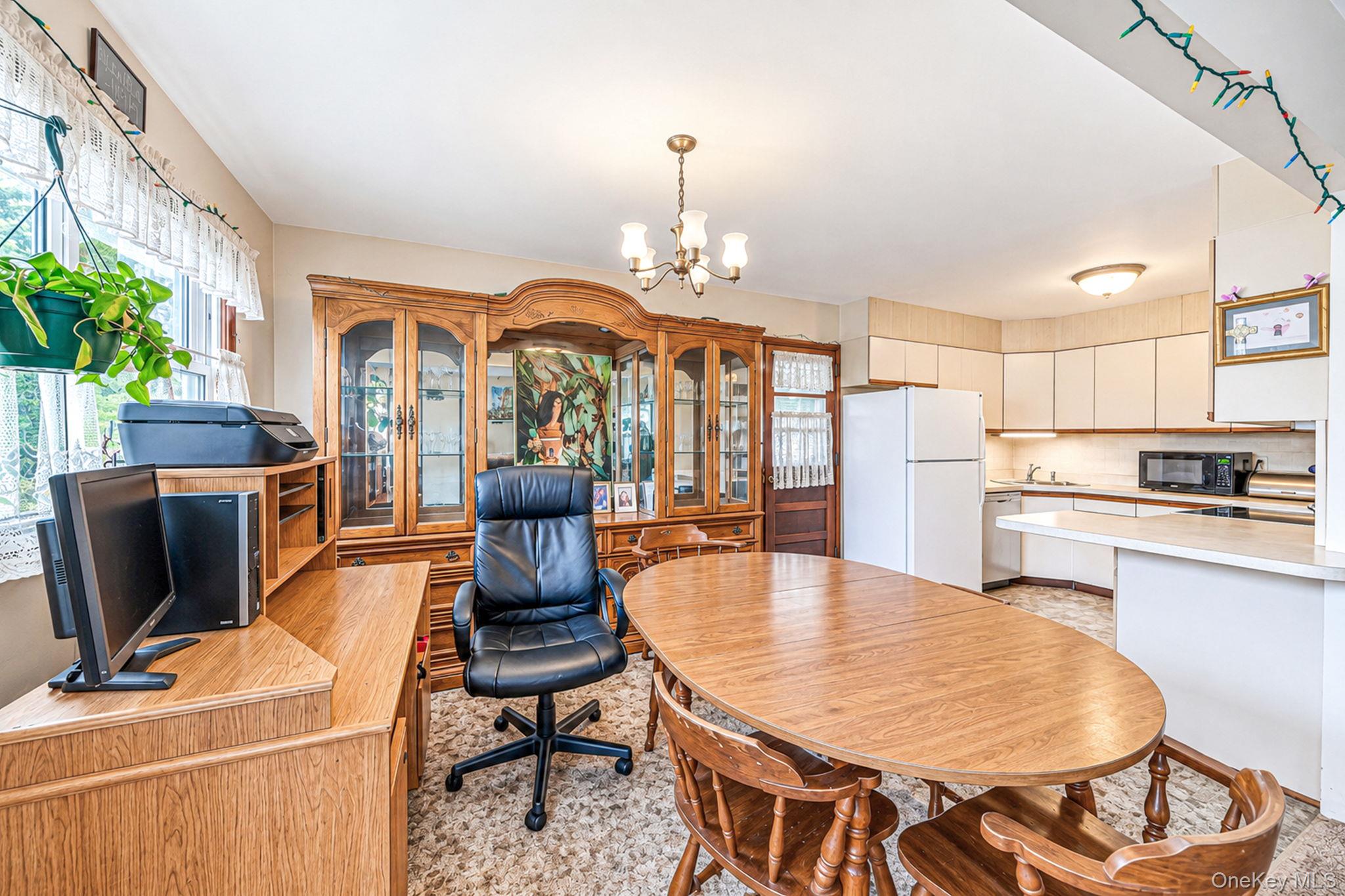 11 E Hollywood Avenue – For Sale photo 23