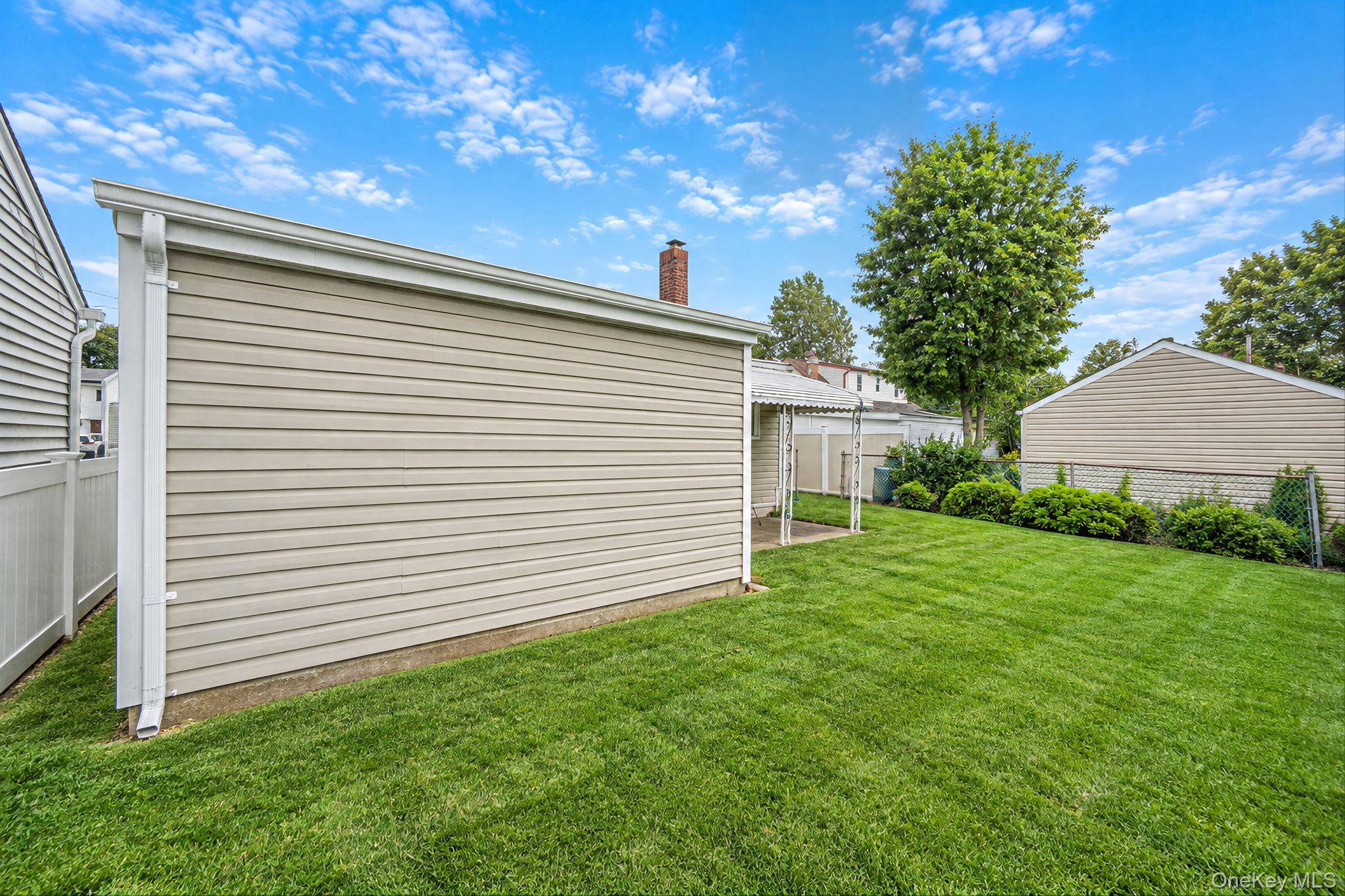 11 E Hollywood Avenue – For Sale photo 8