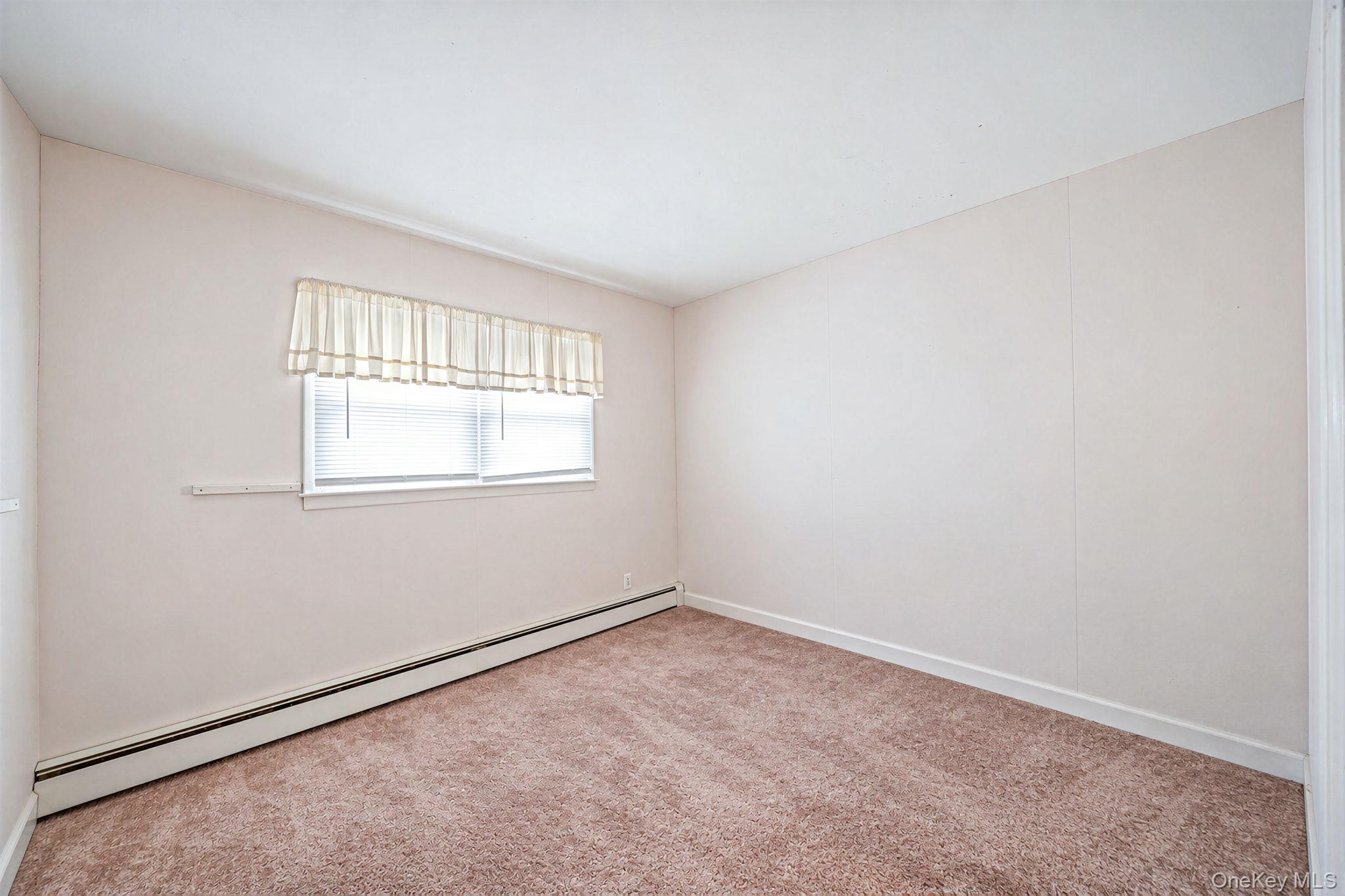 11 E Hollywood Avenue – For Sale photo 16