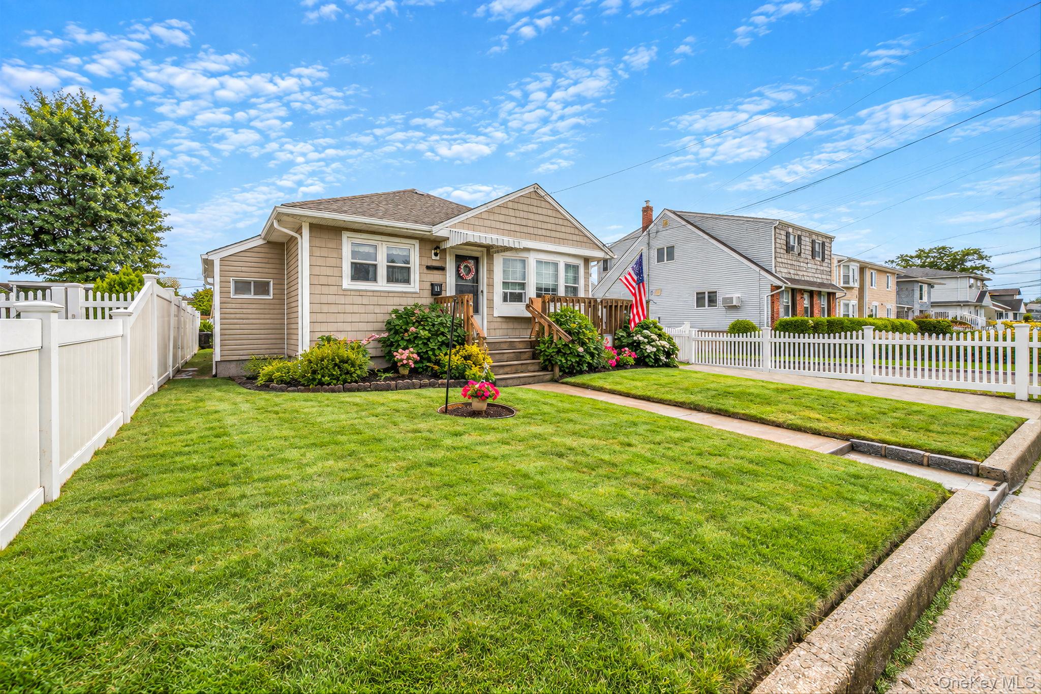 11 E Hollywood Avenue – For Sale photo 2