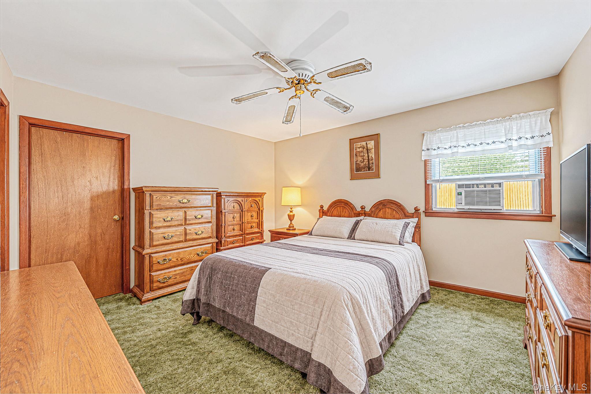 11 E Hollywood Avenue – For Sale photo 12