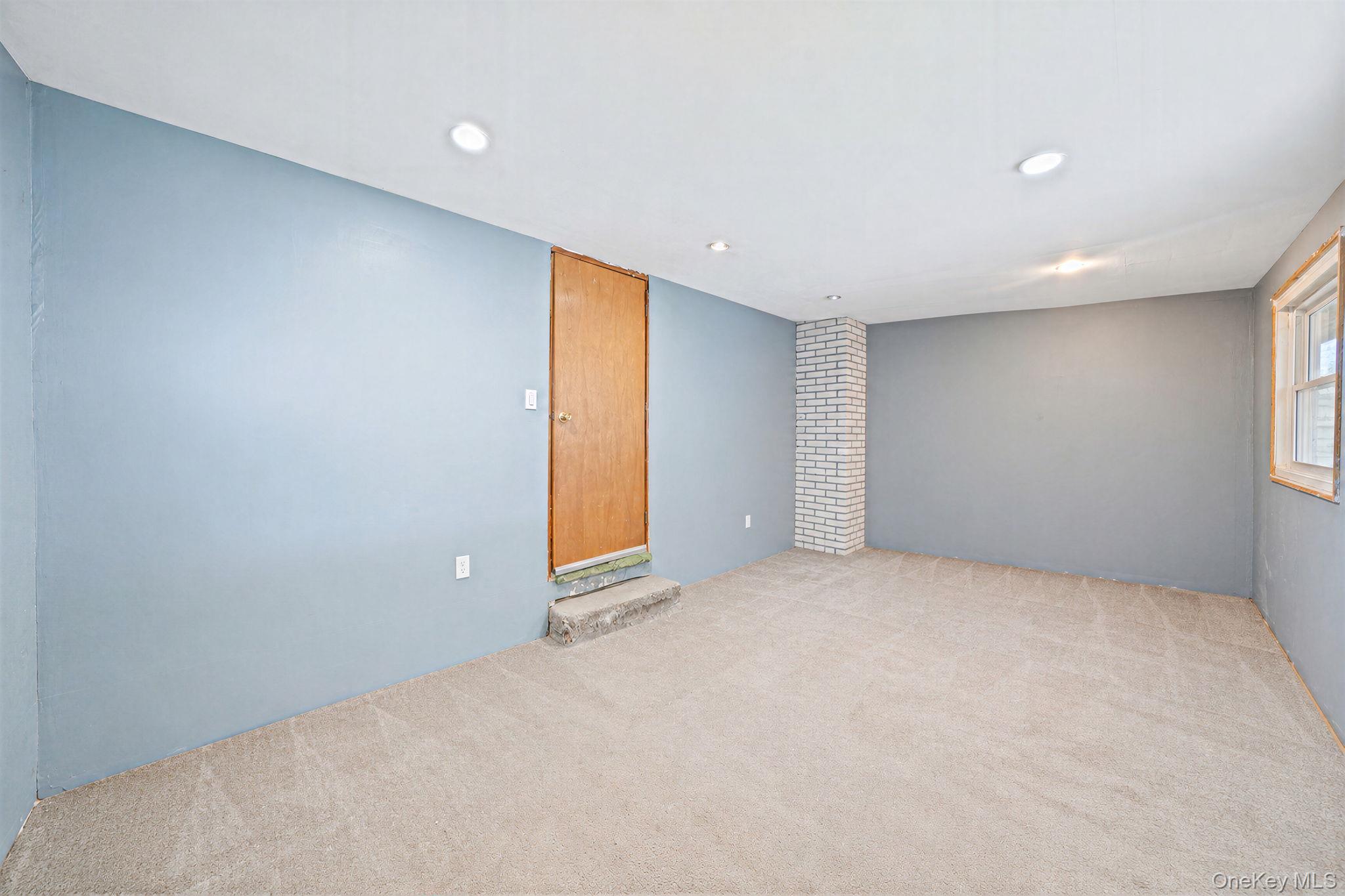 11 E Hollywood Avenue – For Sale photo 10