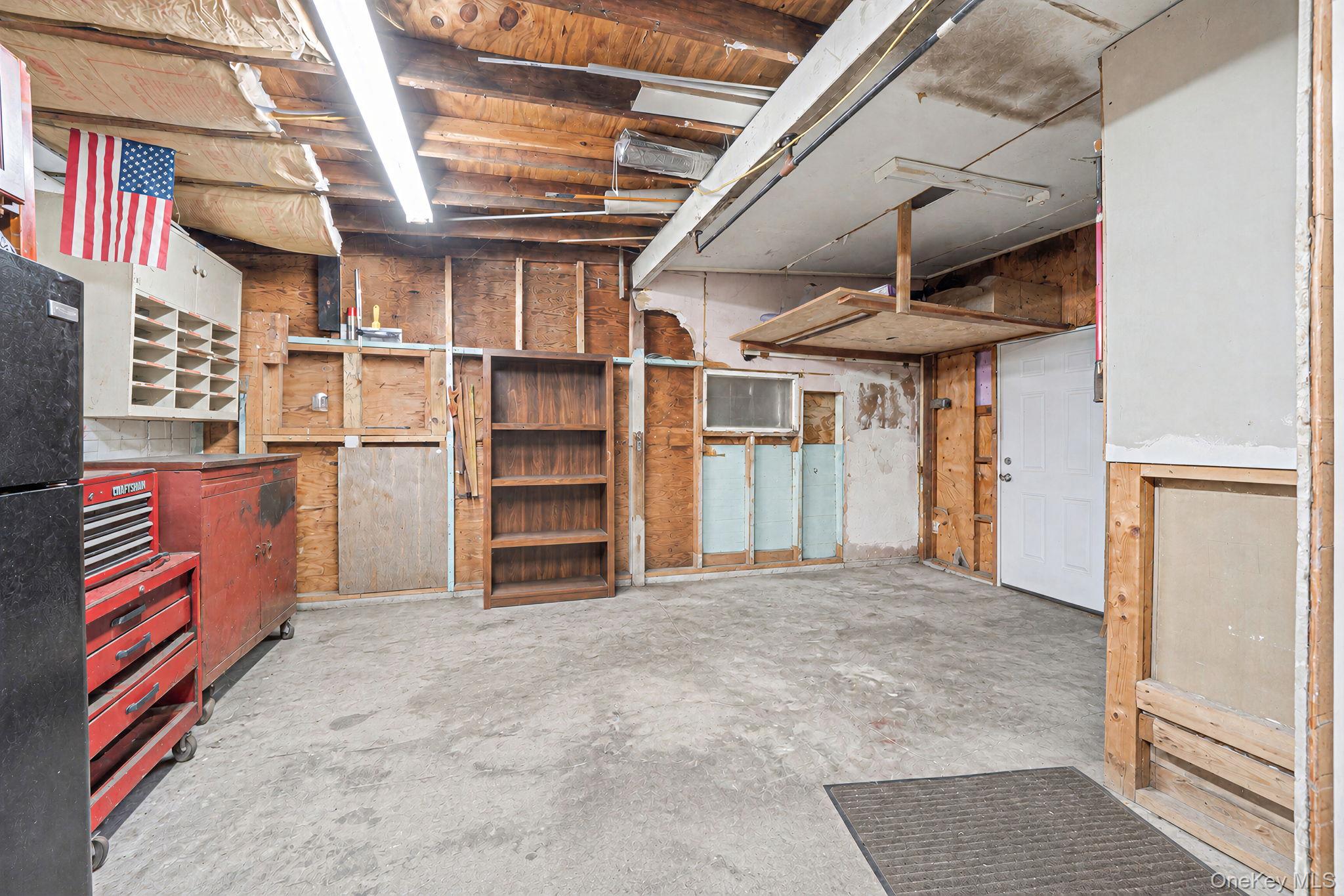 11 E Hollywood Avenue – For Sale photo 30