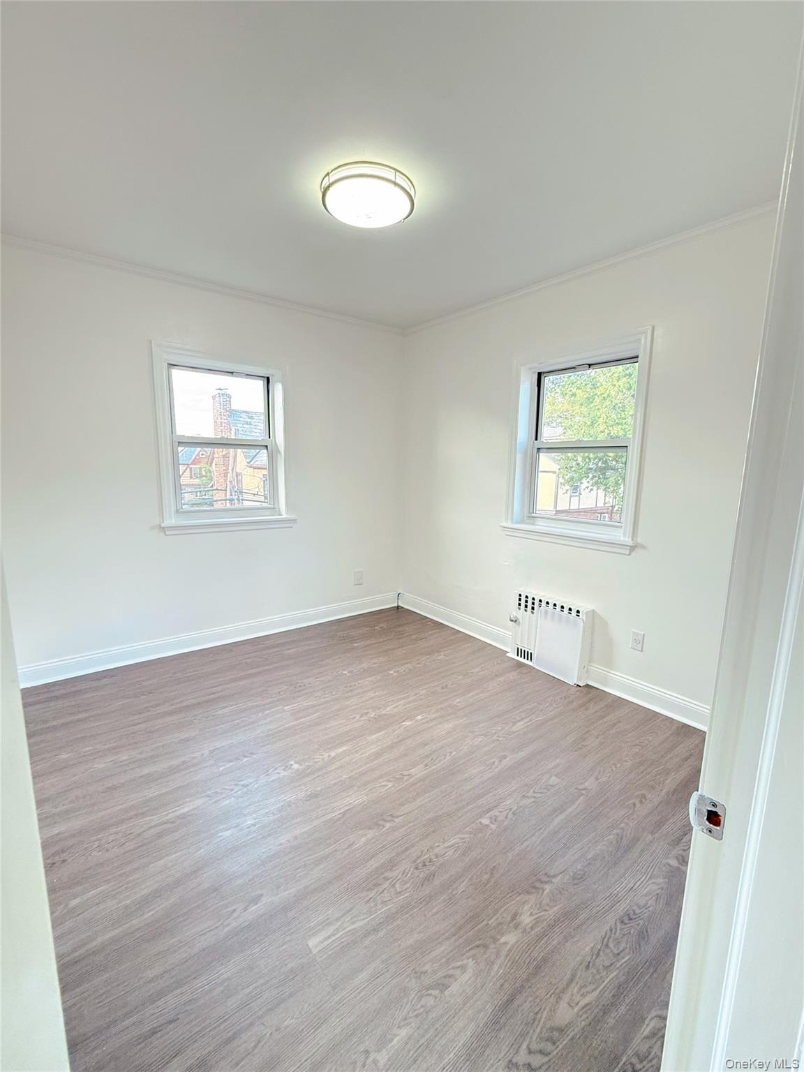 200-21 39 Avenue – For Sale photo 17