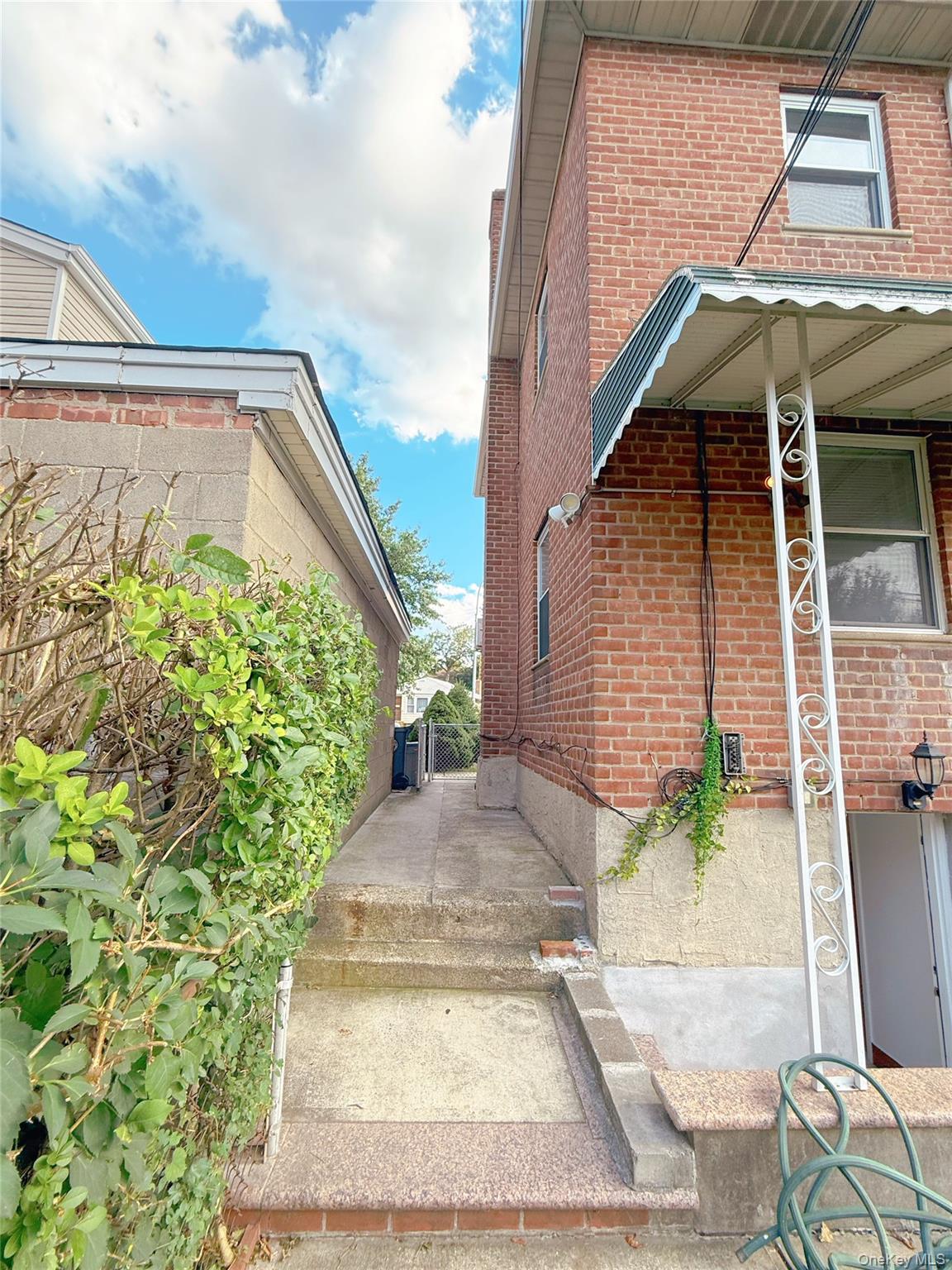 200-21 39 Avenue – For Sale photo 6