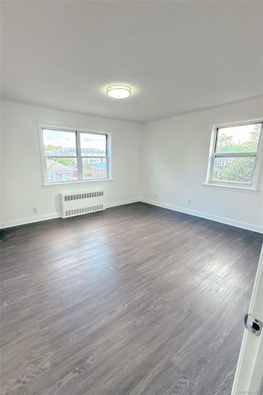 200-21 39 Avenue – For Sale photo 18