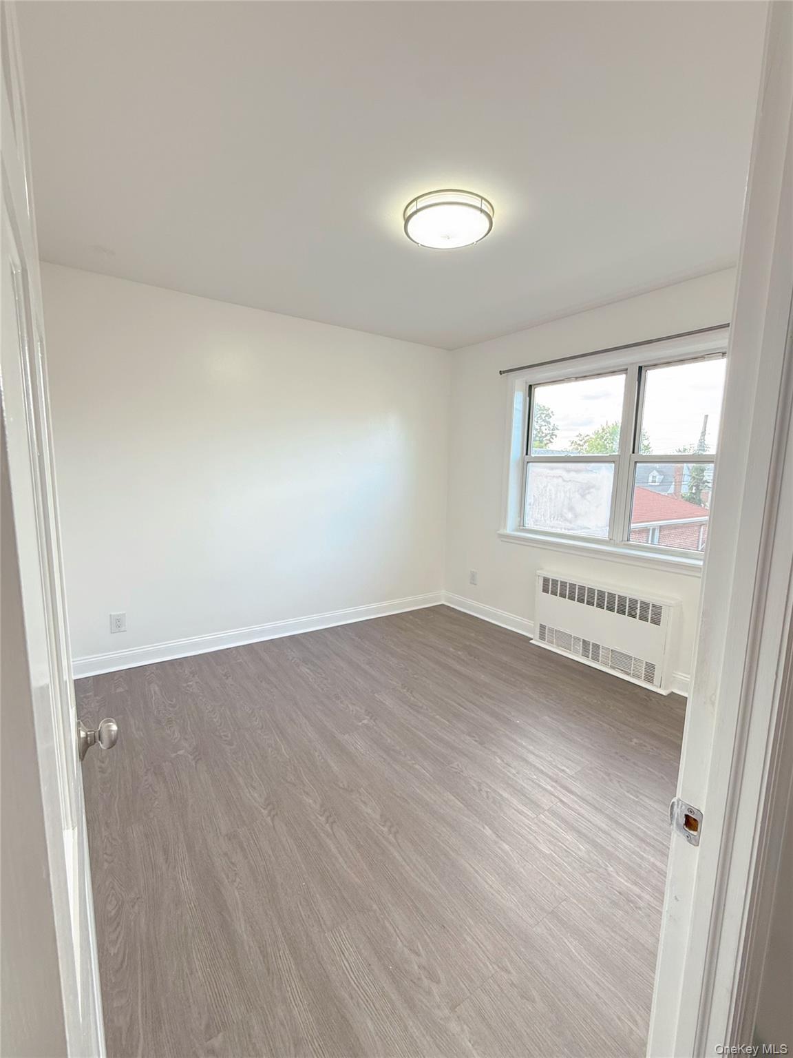 200-21 39 Avenue – For Sale photo 19